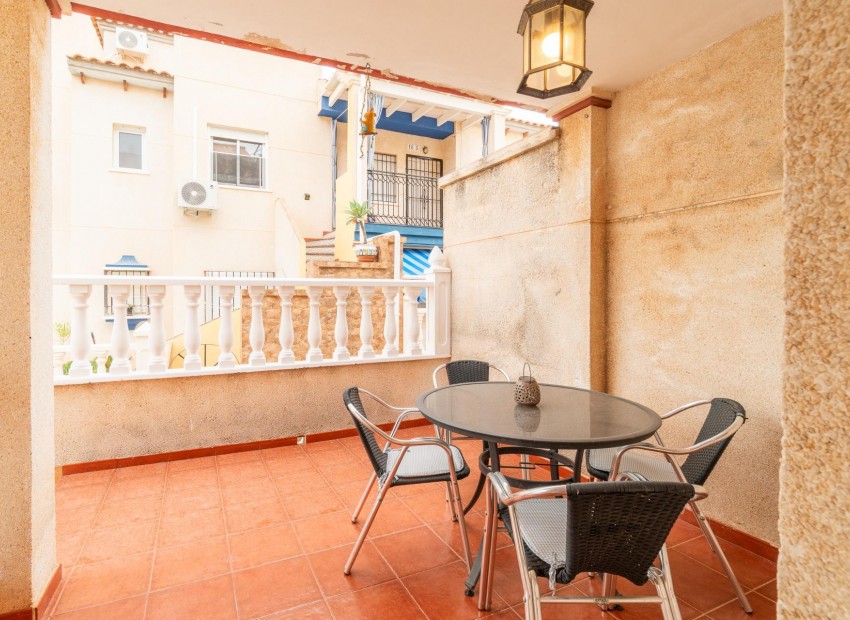 Alquiler a largo plazo - Apartamento -
Orihuela Costa - Playa Flamenca