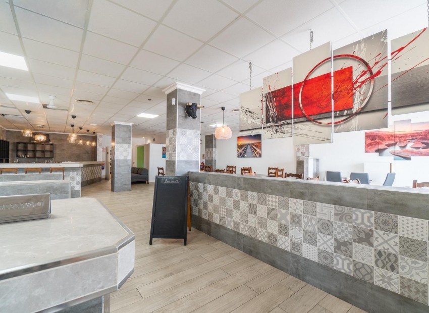 Alquiler a largo plazo - Commercial Unit -
San Fulgencio - La Marina