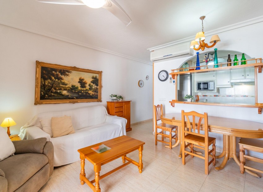 Alquiler a largo plazo - Flat -
Torrevieja - La Mata