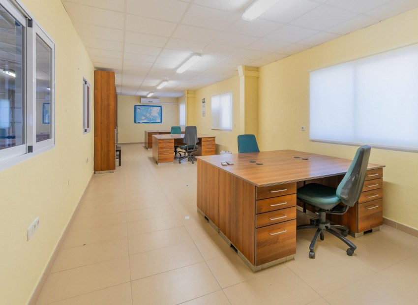 Alquiler a largo plazo - Industrial unit -
Pilar de la Horadada - Polígono industrial Cañada de Práez