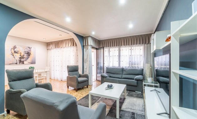 Apartment - Sale - Torrevieja - Centro