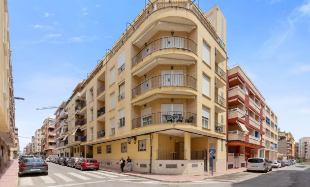 Apartment - Sale - Torrevieja - Estacion de autobuses