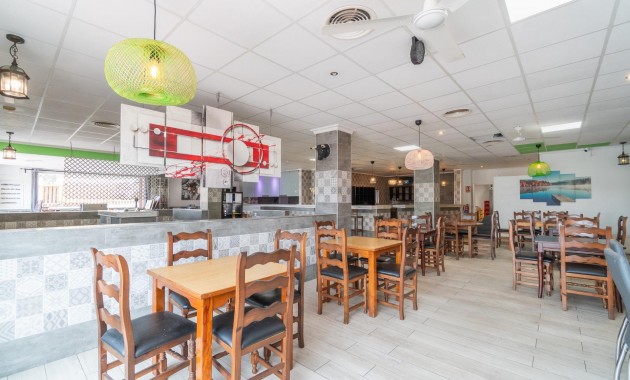 Commercial Unit - Long time Rental - San Fulgencio -
                La Marina