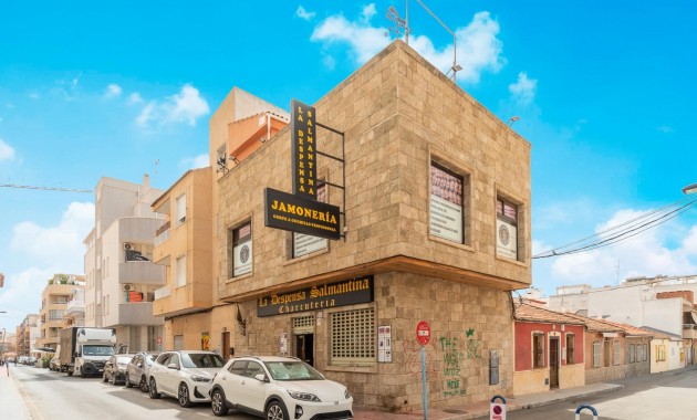 Commercial Unit - Resale - Torrevieja - Paseo maritimo