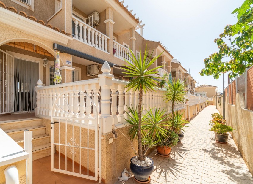 Long time Rental - Terraced house -
Orihuela Costa - Las Mimosas