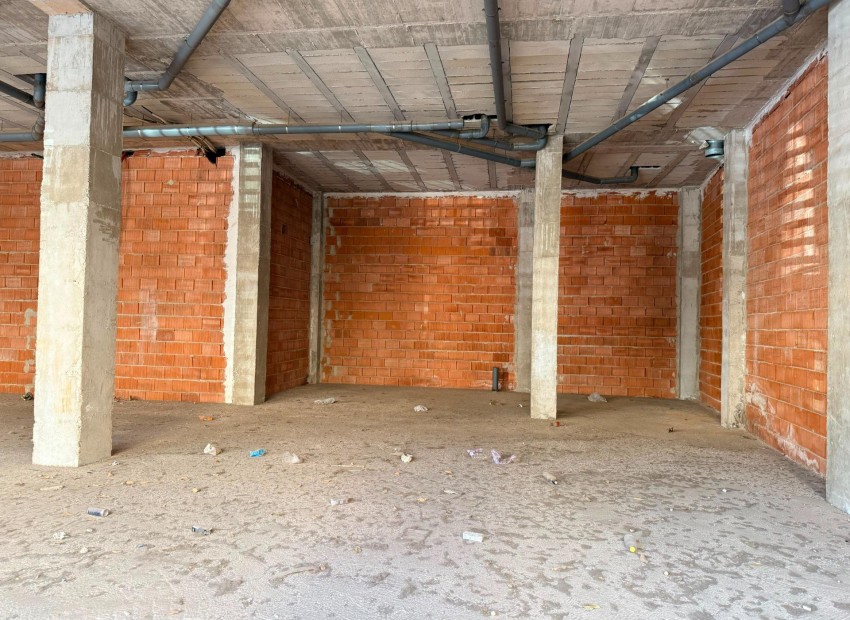 New Build - Commercial Unit -
Almoradi - Almoradí Centro