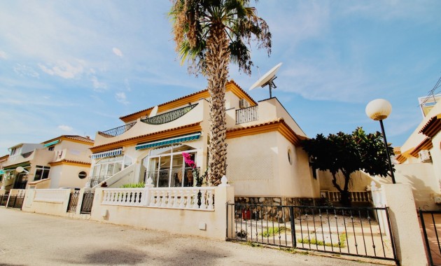 Quad - Resale - Playa Flamenca -
                Playa Flamenca