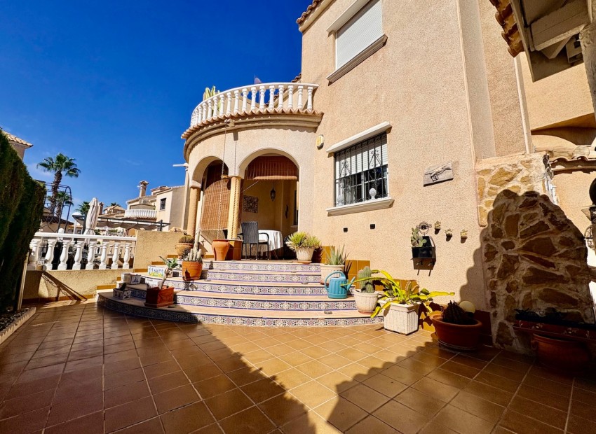 Resale - Adosado -
Orihuela Costa - Playa Flamenca