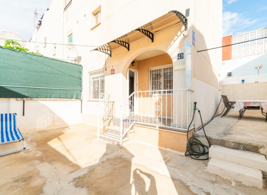 Resale - Bungalow -
Torrevieja - Los balcones