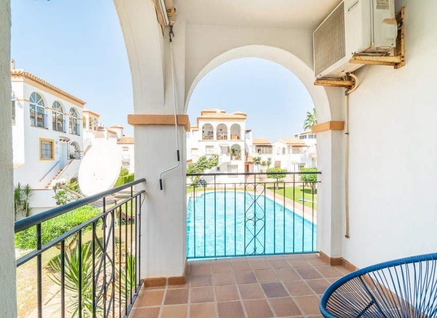 Resale - Duplex -
Orihuela Costa - Playa Flamenca