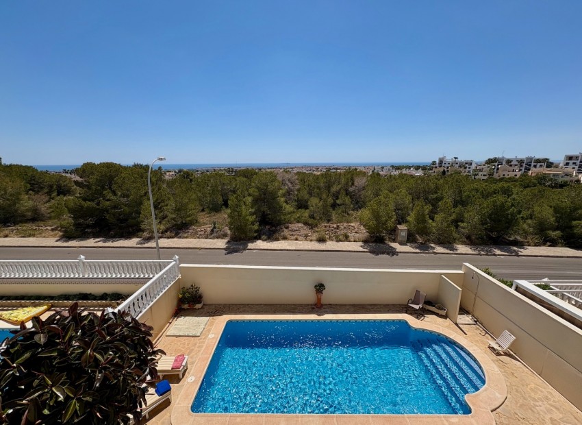 Resale - Einfamilienhaus -
Orihuela - Villamartin