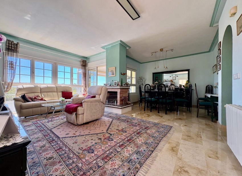 Resale - Einfamilienhaus -
Orihuela - Villamartin