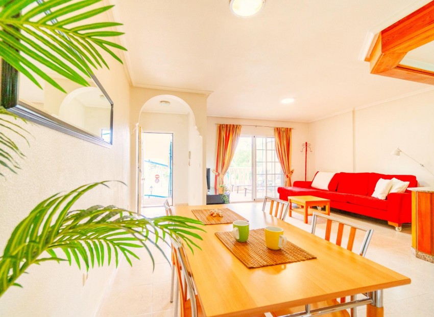 Resale - Flat -
Algorfa