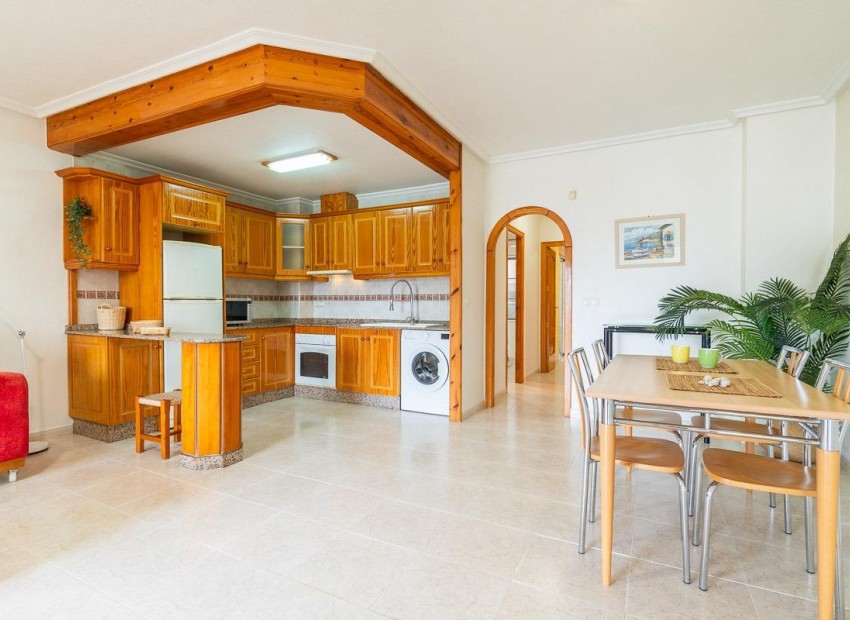 Resale - Flat -
Algorfa
