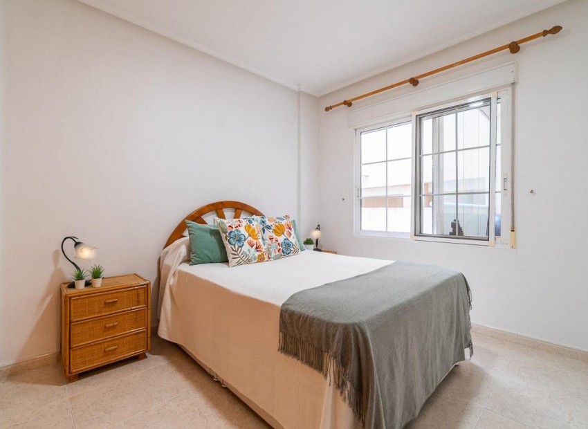 Resale - Flat -
Algorfa