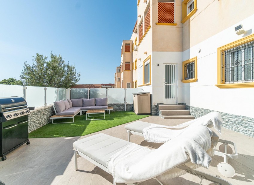 Resale - Ground Floor -
Orihuela Costa - Lomas de Cabo Roig