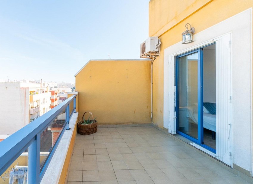 Resale - Penthouse -
Torrevieja - Centro