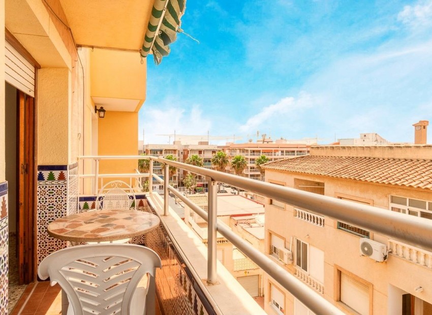 Resale - Penthouse -
Torrevieja - Playa de los Naufragos