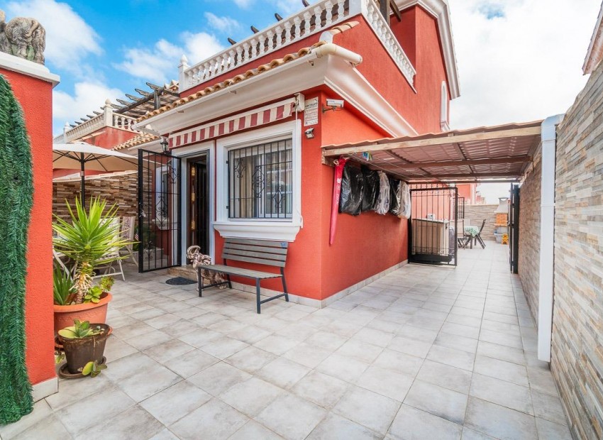 Resale - Terraced house -
Orihuela Costa - PAU 8