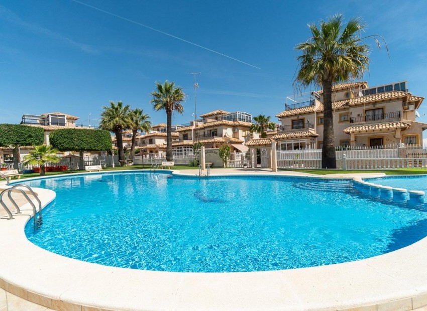 Resale - Terraced house -
Orihuela Costa - Playa Flamenca