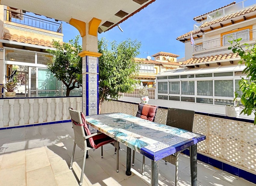 Resale - Townhouse -
Orihuela Costa - La Campana