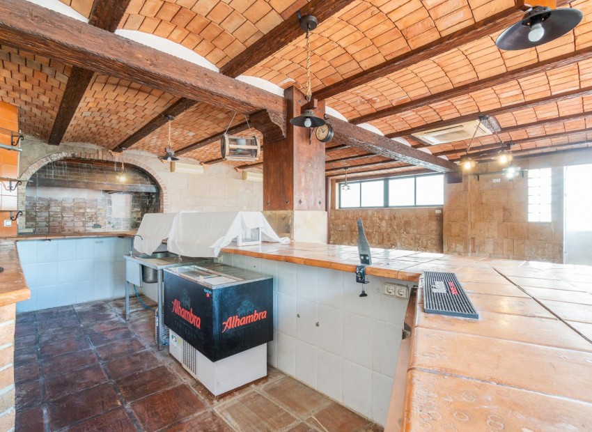 Resale - Villa -
Torrevieja - Los altos