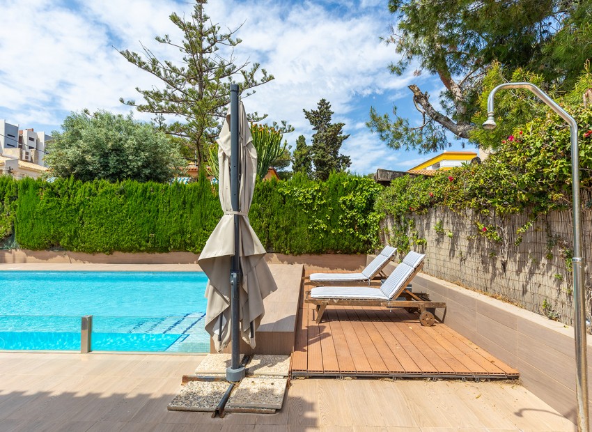 Resale - Villa -
Torrevieja - Rocio del mar