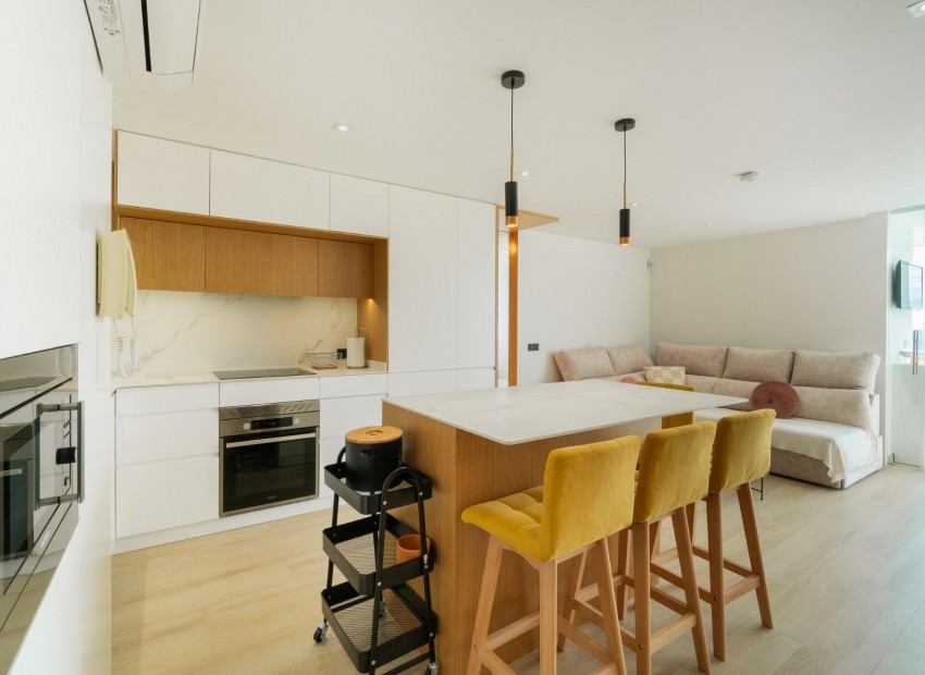 Resale - Wohnung -
Guardamar del Segura - Puerto Deportivo