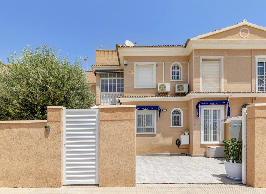 Resale - Wohnung -
Orihuela Costa - La Zenia