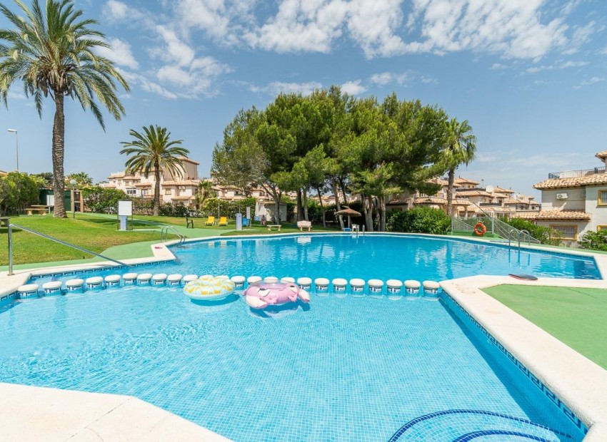 Resale - Wohnung -
Orihuela Costa - Villamartín-Las Filipinas
