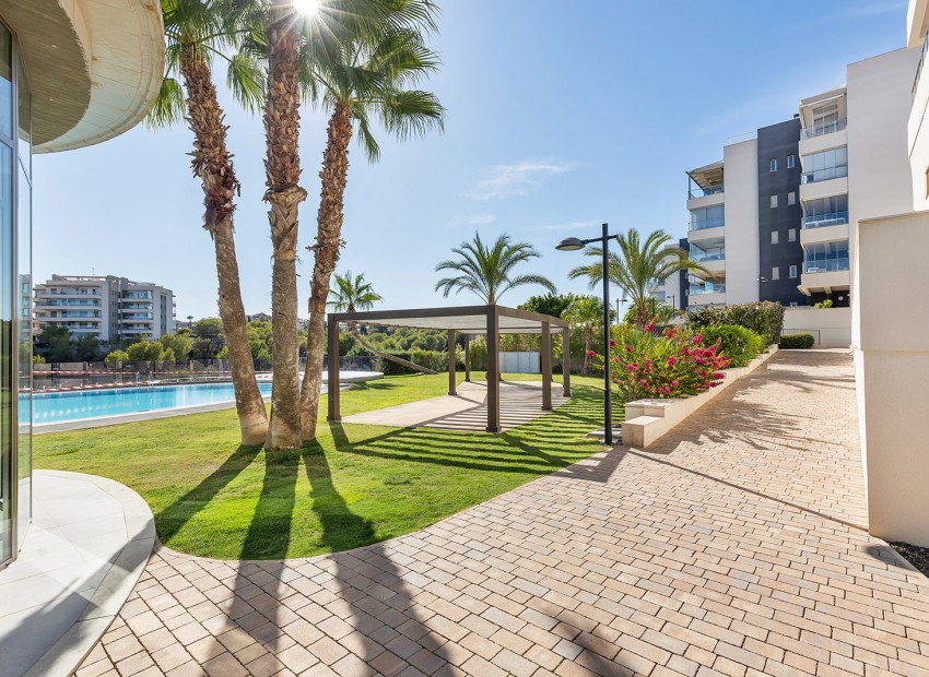 Resale - Wohnung -
Orihuela Costa - Villamartin