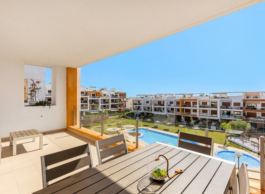 Resale - Wohnung -
Orihuela - Orihuela Costa