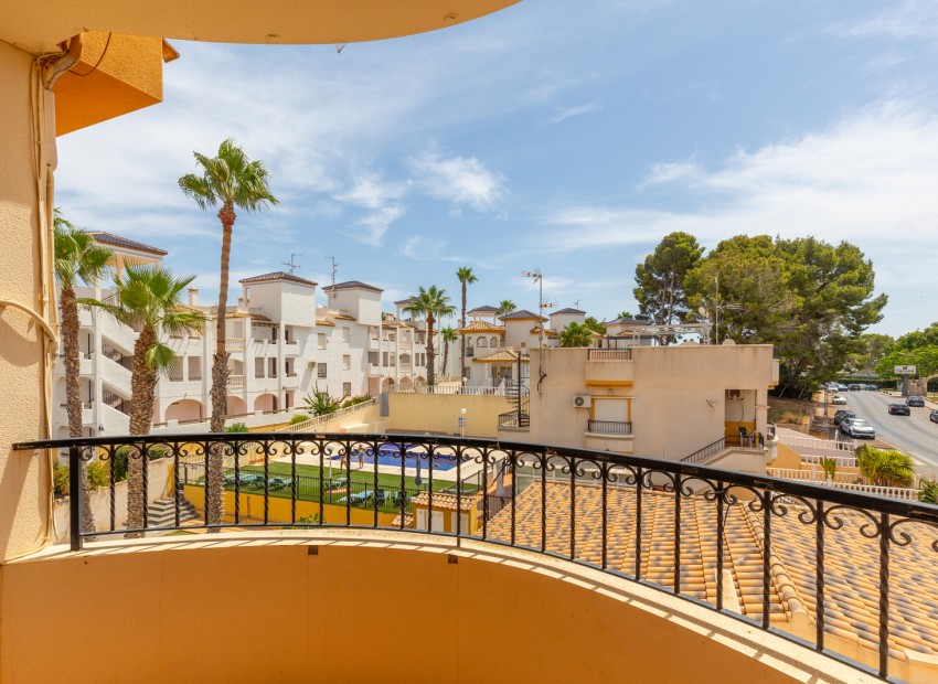 Resale - Wohnung -
Orihuela - Villamartin