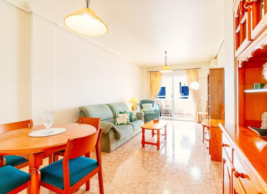 Resale - Wohnung -
Torrevieja - Centro