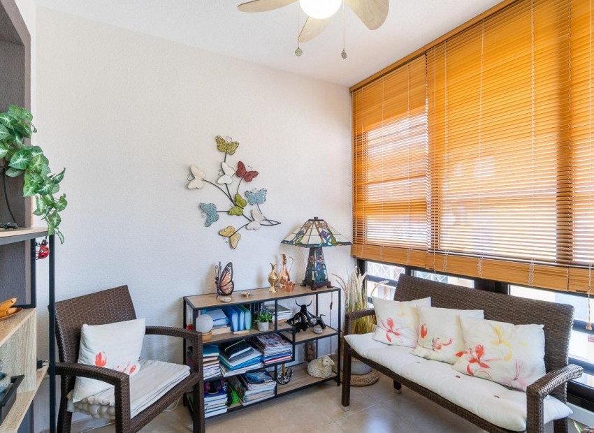 Resale - Wohnung -
Torrevieja - Centro