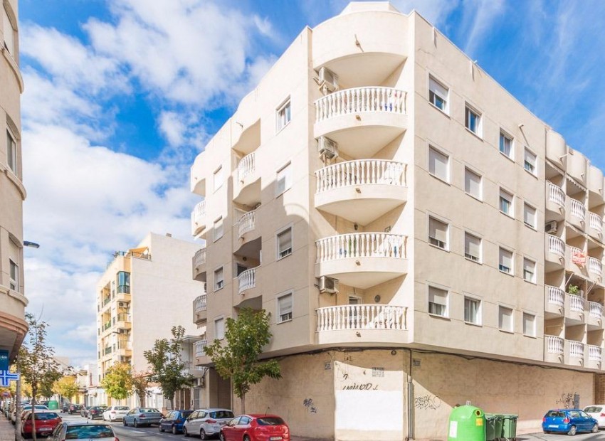 Resale - Wohnung -
Torrevieja - Centro