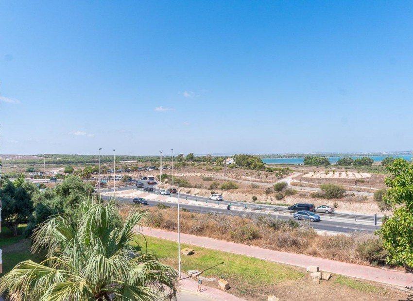 Resale - Wohnung -
Torrevieja - La Mata pueblo