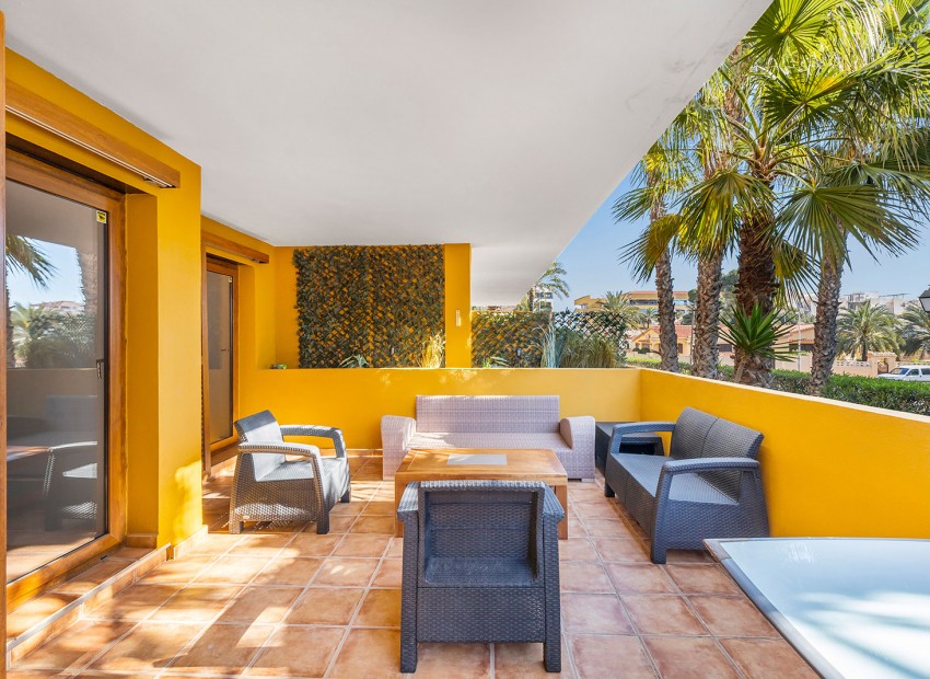Resale - Wohnung -
Torrevieja - Punta prima