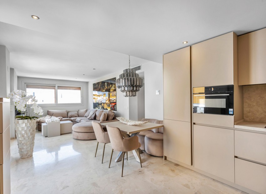 Resale - Wohnung -
Torrevieja - Punta prima