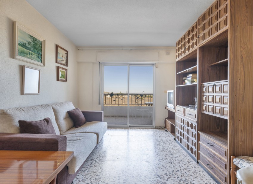 Resale - Wohnung -
Torrevieja - Rocio del mar