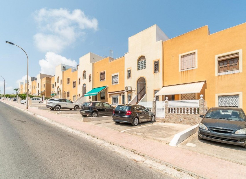 Resale - Wohnung -
Torrevieja - Torreblanca