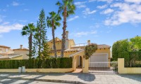 Residential>Villa - Resale -
            Villamartin - UB1840
