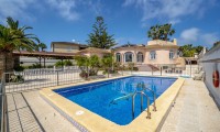 Residential>Villa - Sale -
            Torrevieja - 3585