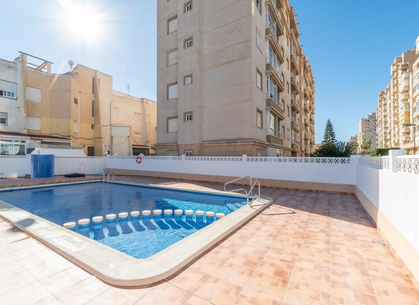 Sale - Apartment -
Torrevieja - Nueva Torrevieja