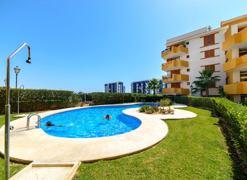 Sale - Apartment -
Torrevieja - Punta prima