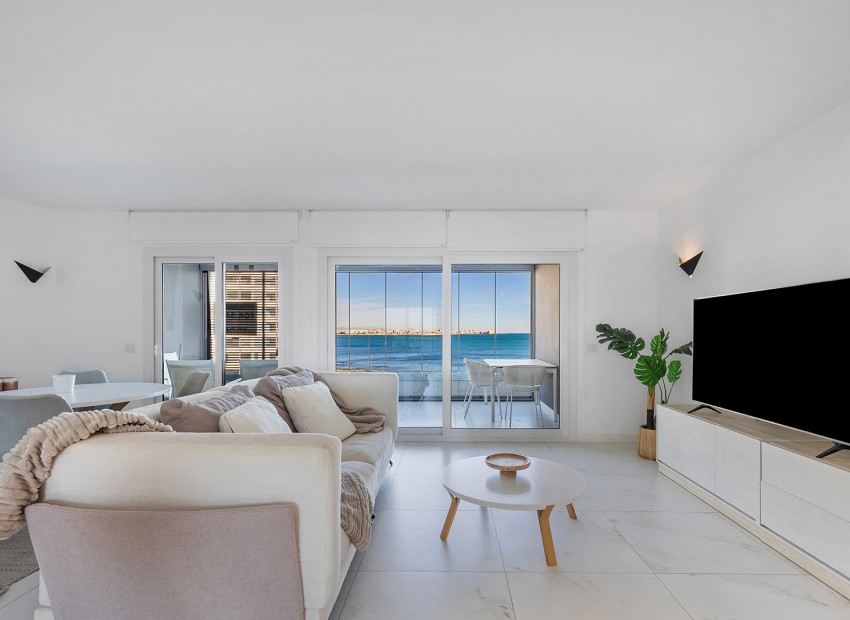 Sale - Apartment -
Torrevieja - Punta prima
