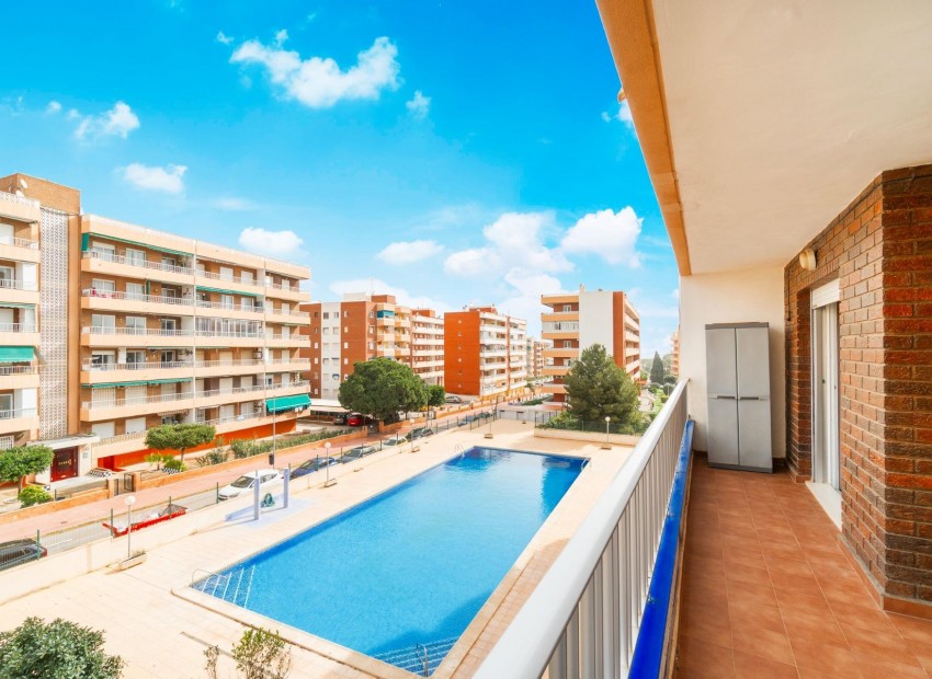 Sale - Apartment -
Torrevieja - Rocio del mar