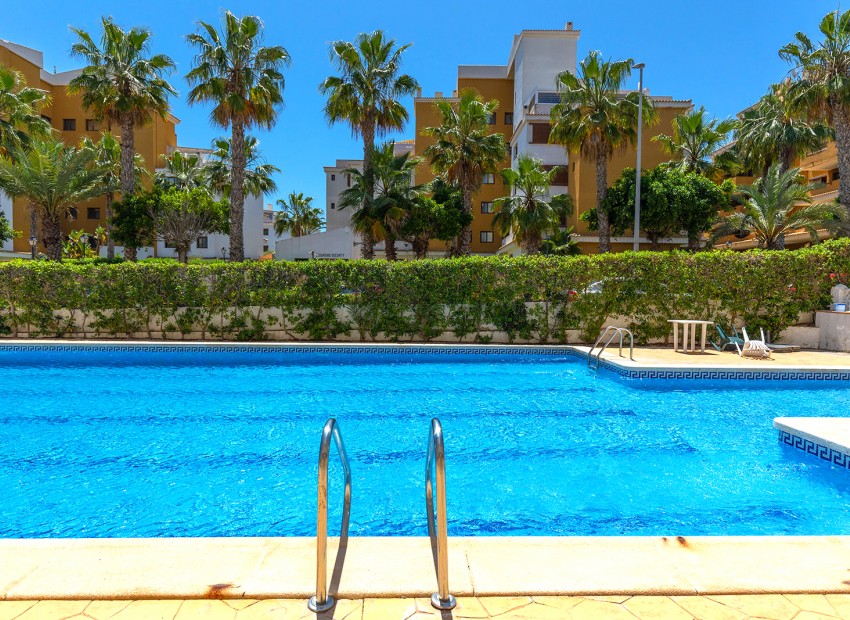Sale - Apartment -
Torrevieja - Rocio del mar