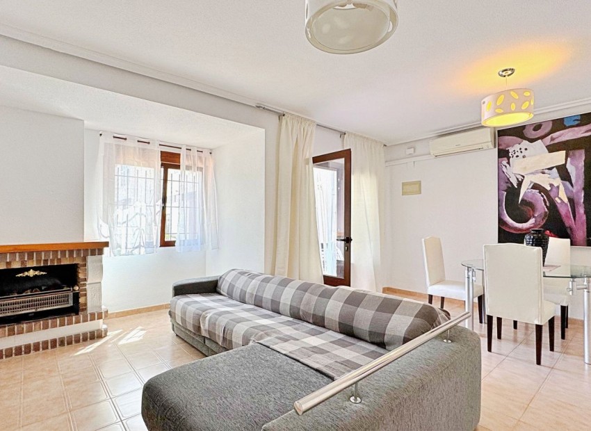 Sale - Apartment -
Torrevieja - Rocio del mar