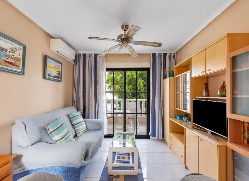 Sale - Apartment -
Torrevieja - Rocio del mar